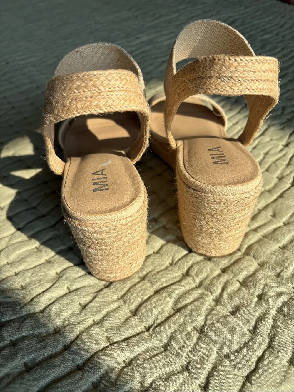 MIA Beige Espadrille Wedge Sandals - Women's Neutral Wedge size 10. NWOTs